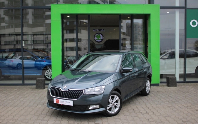 Skoda Fabia cena 41900 przebieg: 126331, rok produkcji 2019 z Sztum małe 466